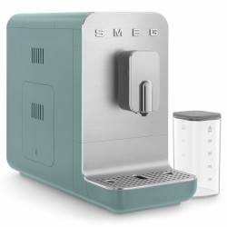 Cafetière superautomatique Smeg BCC13EGMEU